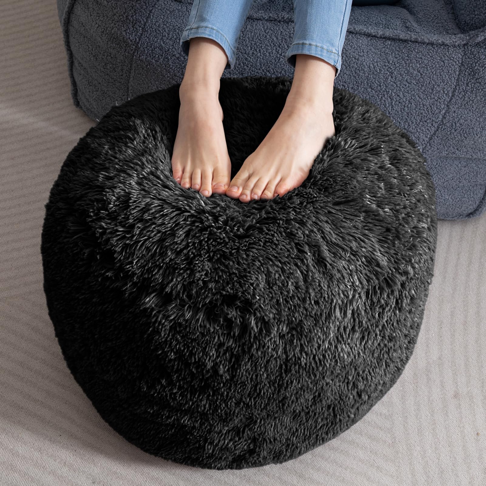 MAXYOYO Round Stuffed Pouf Ottoman Long Faux Fur Poufs with Foam Chunk Filling Black
