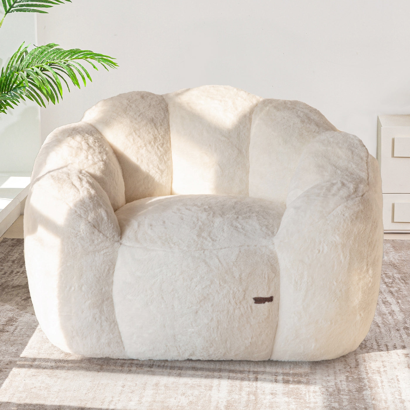 MAXYOYO Bean Bag Chair, Floral Shape Ultra Soft Faux Fur Petal Back Sofa for Adults, Single Size (Beige)