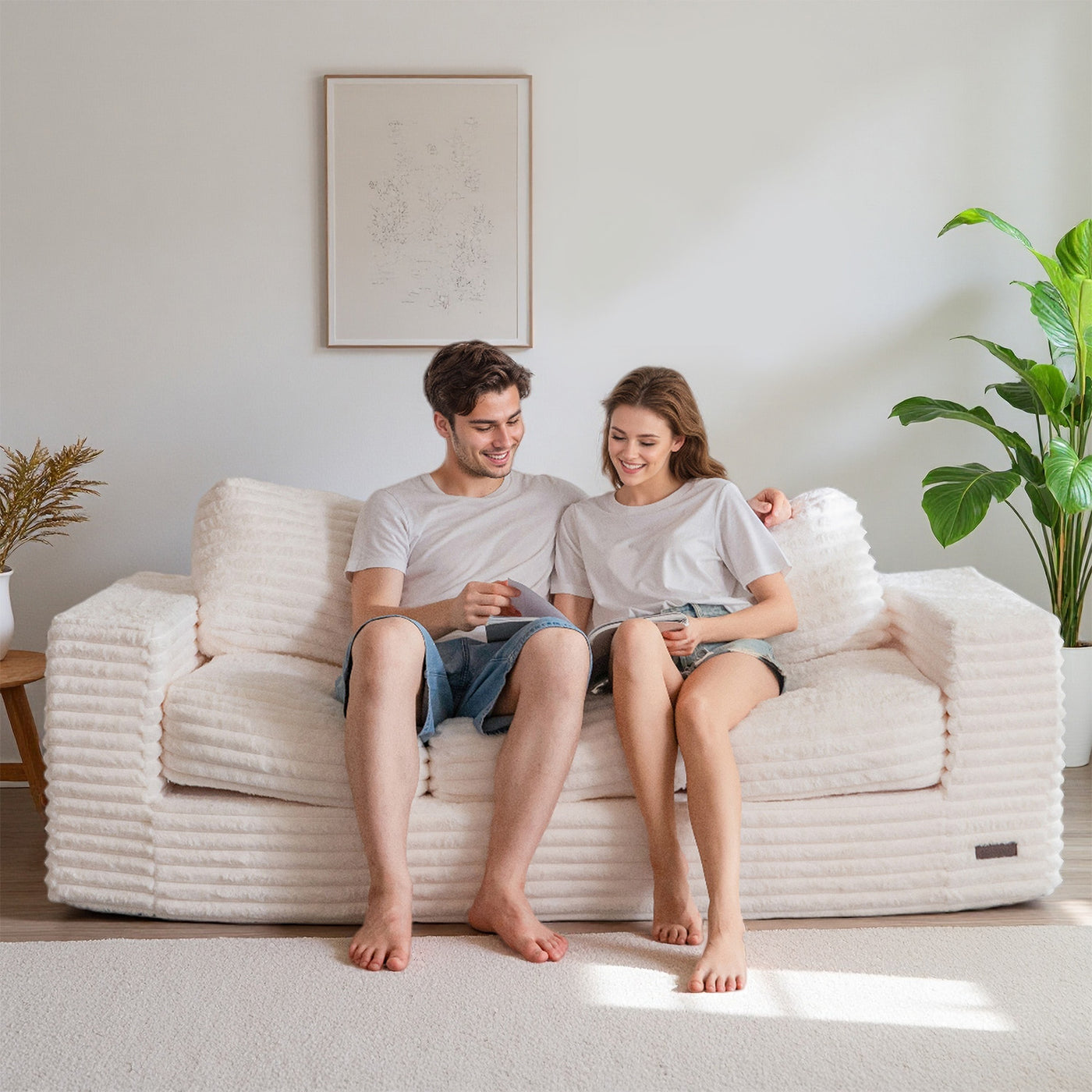 MAXYOYO 3-Seater Faux Fur Sofa – Fluffy Boneless Couch with Pillows in a Box, Faux Fur Lounge, No Assembly