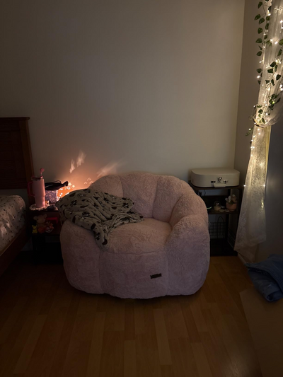 MAXYOYO Bean Bag Chair, Floral Shape Ultra Soft Faux Fur Petal Back Sofa for Adults, Single Size (Pink)