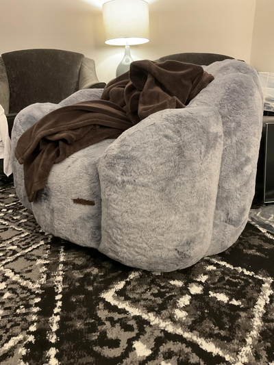 MAXYOYO Bean Bag Chair, Floral Shape Ultra Soft Faux Fur Petal Back Sofa for Adults, Single Size (Dark Grey)