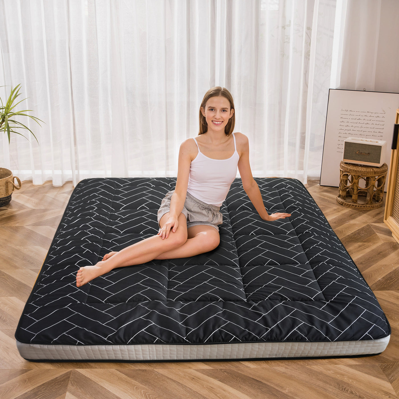 MAXYOYO Futon Mattress Japanese Floor Mattress, Black Geometric Pattern Futon Mattress