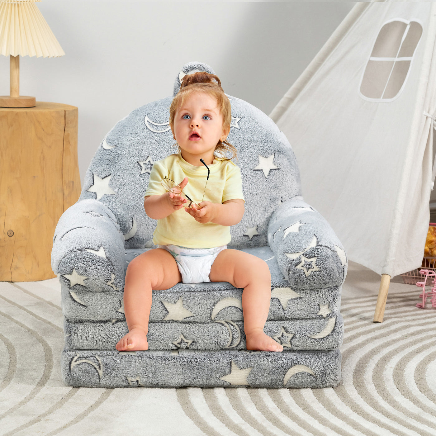 MAXYOYO Foldable Kids Sofa, Shiny Children Couch Backrest Armchair Bed with Pocket, Moon andStar Pattern