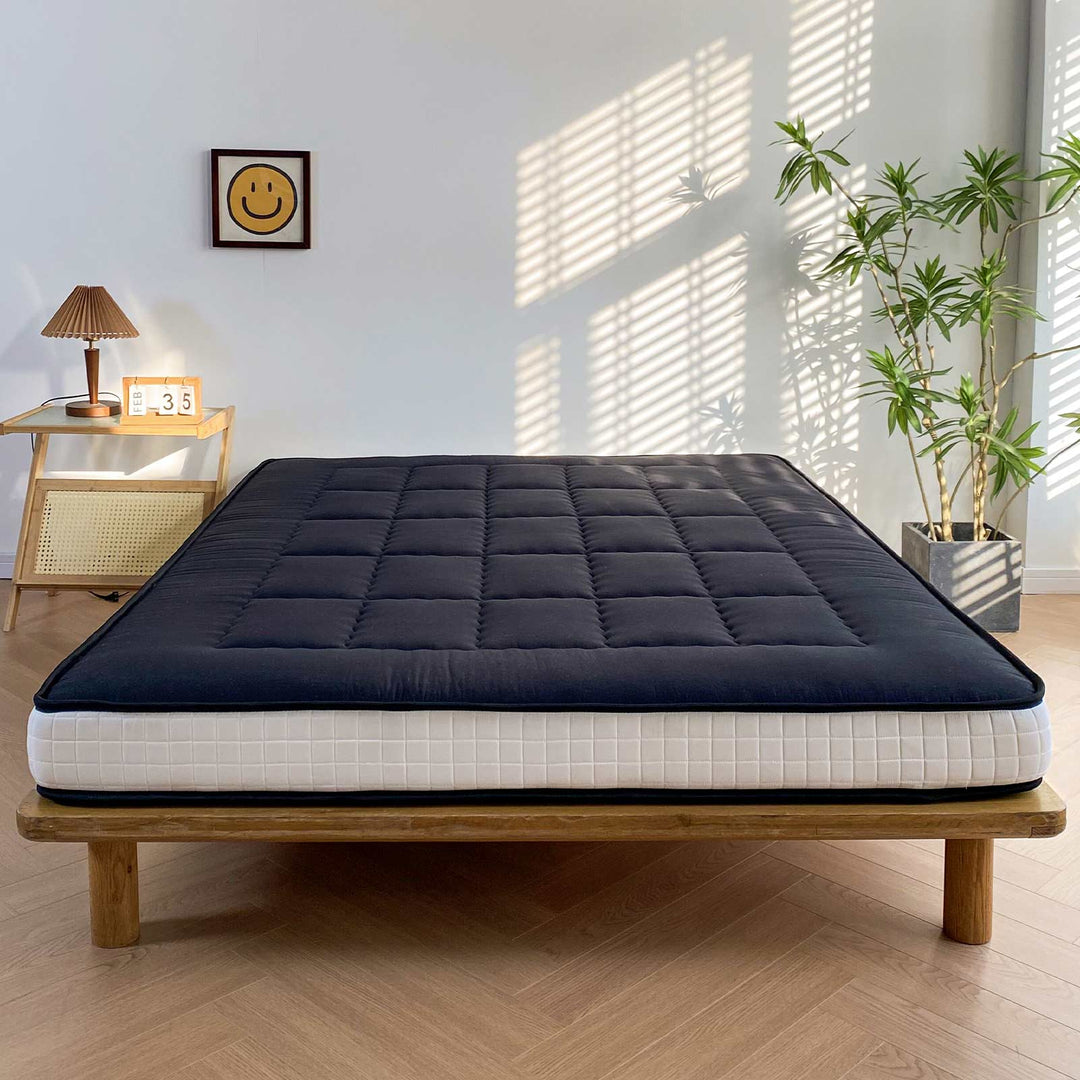 Padded Japanese Floor Mattress, Black Roll Up Futon Mattress – Maxyoyo