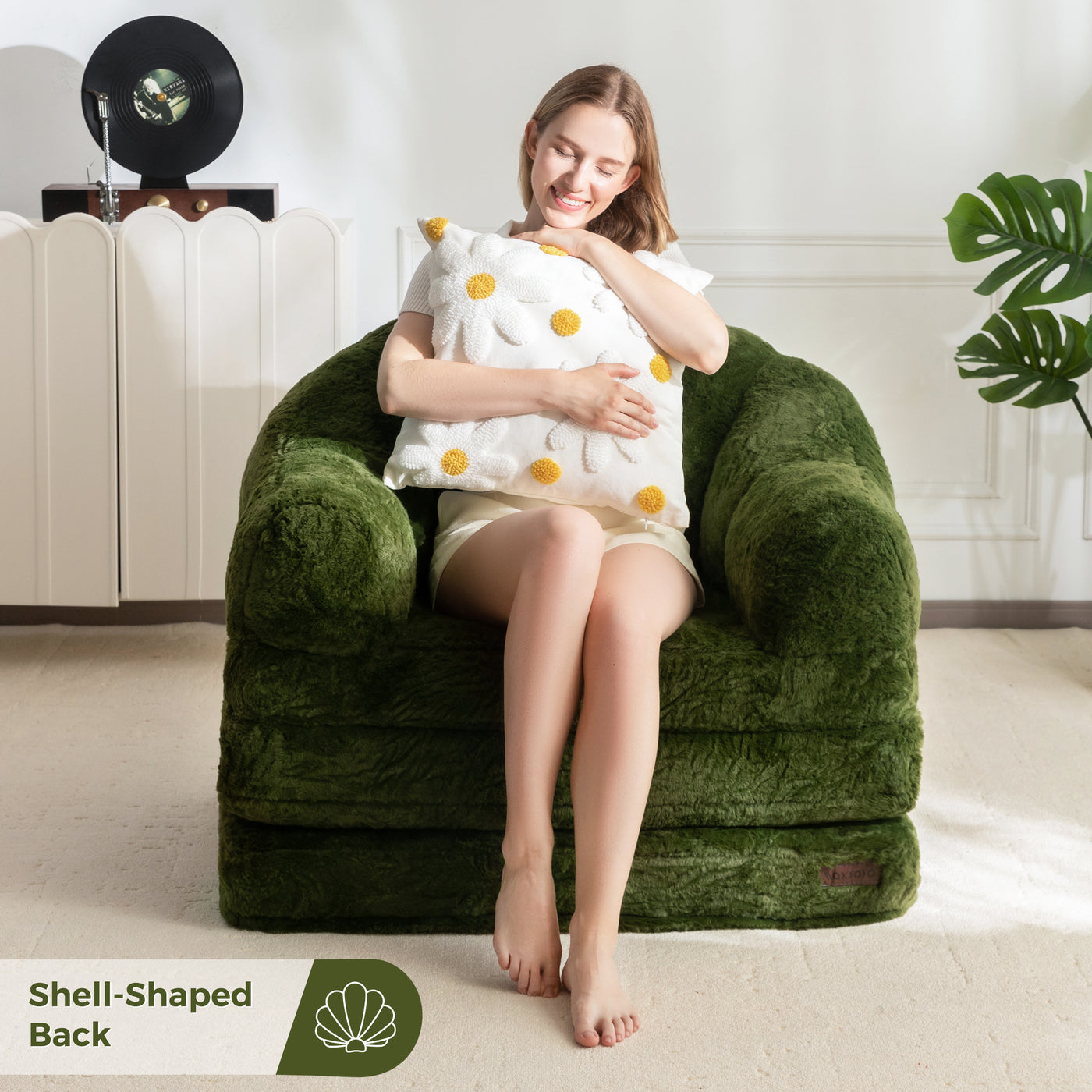 MAXYOYO Folding Sofa Bed, 2 in 1 Convertible Sofa to Lounger Comfy Single Bean Bag Chair for Adults, Floor Sleeper Couch with Handle, Faux Fur Couch Bed for Living Room Bedroom, Green