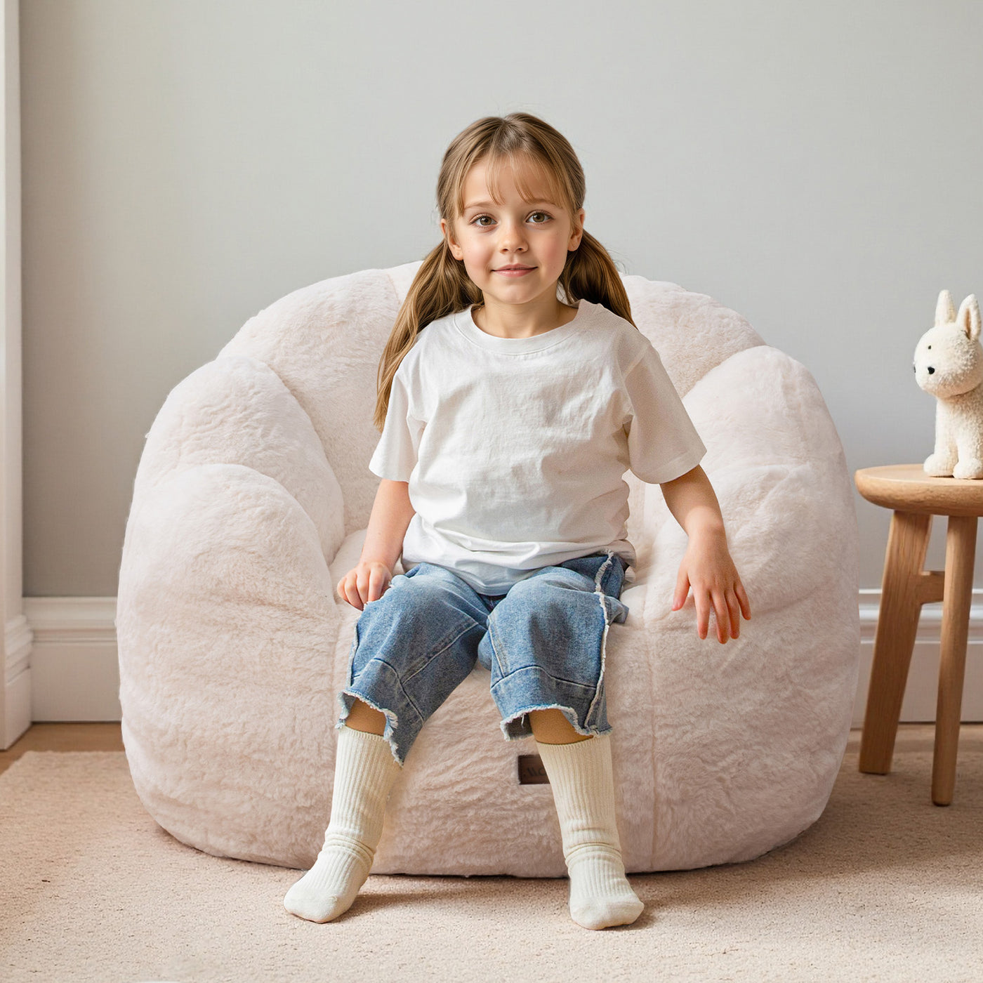 MAXYOYO Kids Bean Bag Chair, Floral Shaped Bean Bag Sofa, Plush Faux Fur Toddler Couch with Petal Backrest for Boys Girls, Stuffed Cozy Sofa for Nursery, Bedroom, Beige