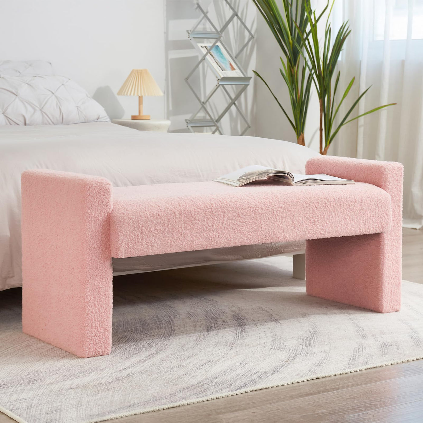 MAXYOYO End of Bed Bench, 47.2" Modern Bedroom Bench Upholstered Fabric Bench, Pink