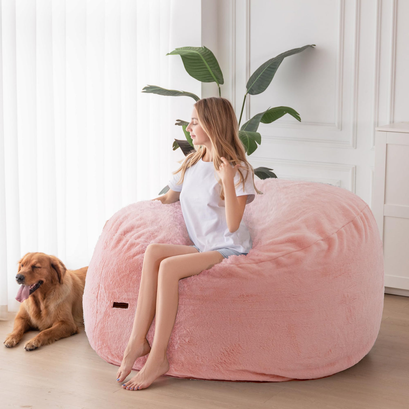MAXYOYO Giant Bean Bag, Faux Fur Convertible Beanbag Folds from Lazy Chair to Floor Mattress Bed, Pink