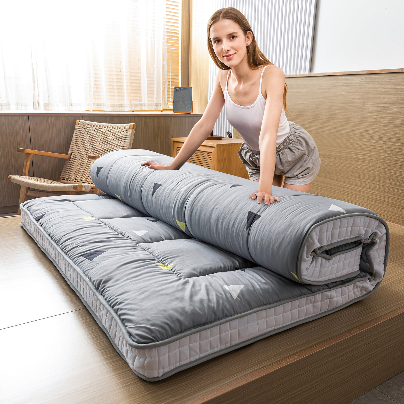 MAXYOYO Padded Japanese Floor Mattress,  Grey Triangle Futon Mattress Extra Thick Folding Sleeping Pad