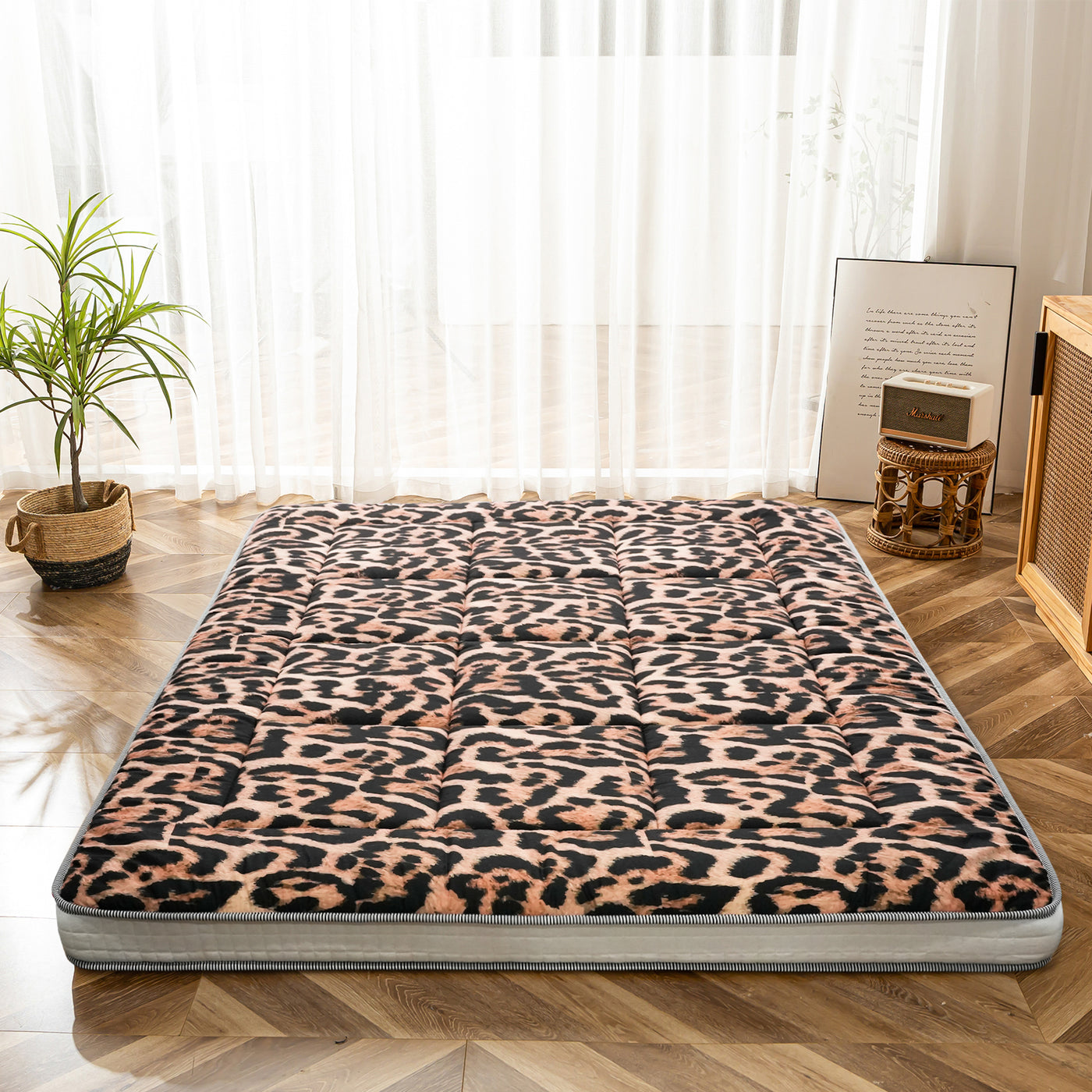 MAXYOYO Padded Floor Mattress Folding Japanese Futon, Leopard Pattern